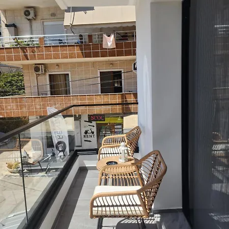 شقة Renovated 2br Retreat Near The ساراندا