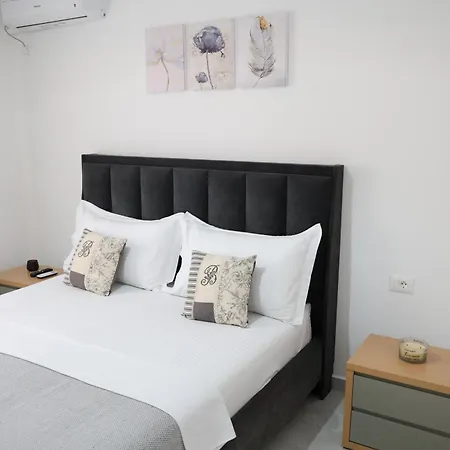 Renovated 2br Retreat Near The *